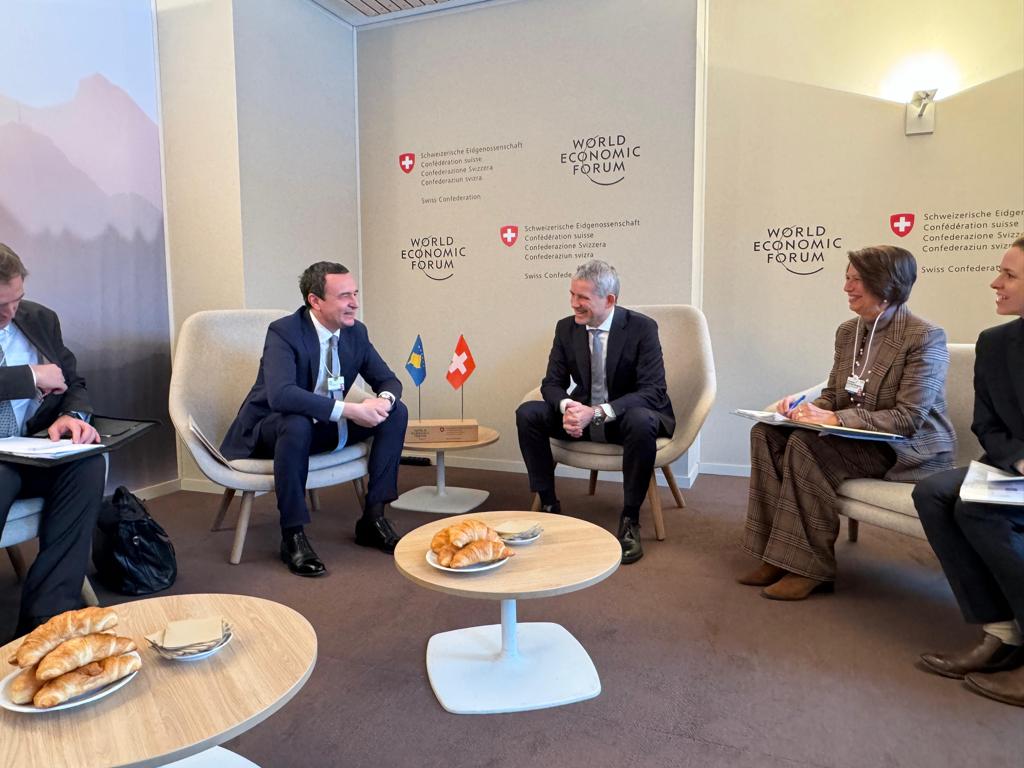  Kurti takohet me Këshilltarin Federal të Zvicrës, Beat Jans, e falënderon për përkrahjen